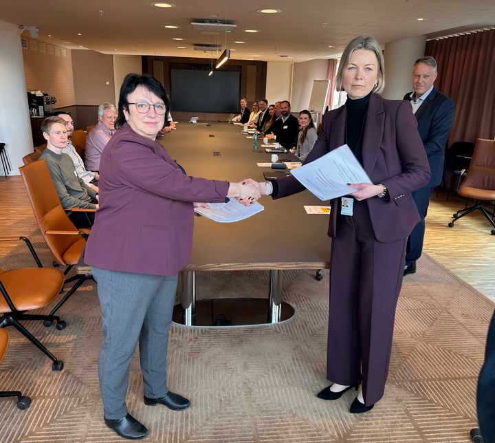 To som utveklser krav.