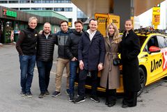 Fra venstre: Ole Johannes Tønnessen (COO Uno-X Mobility Norge), Karsten Hauklien (COO Elton), Nicolas Tonne (Co-CTO Elton) Thor Kristian Korsvold (CEO Uno-X Mobility Norge), Jørgen Elton Nilsen (CEO Elton), May Helen Robertson (Co-CTO Elton), Charlotte Roppen (Head of Marketing Elton)
