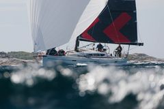 Race to the Arctic byr på spektakulær seiling langs norskekysten.