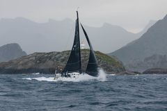 RACE TO THE ARCTIC: Over 60 tomannslag fra seks nasjoner fullførte den første utgaven av Race to the Arctic – en 800 nautiske mil lang havkappseilas fra Mandal til Svolvær.