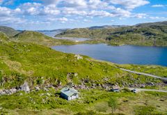 Skjerevasshytta - Sirdal. Velkommen til høgfjellet og Njardarheim i Setesdal Vesthei/Ryfylkeheiene. Fint utgangspunkt for utflukter til Kjerag og Lysebotn.