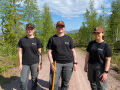 Teller skogplanter. Fra venstre Christina Anouk Holtslag, Marita Myrene og Connie Johansen