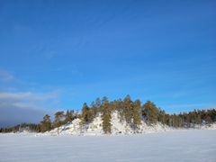 Røros og Femundsmarka: Roasten med tynt snølag over stein