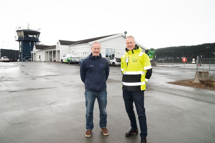 Regionsjef i Statskog Nordland, Tore Bjørnstad, og administrerende direktør i Mo Industripark, Bjørn Ugedal, ser fram til et tett samarbeid om videre næringsutvikling på Røssvoll.