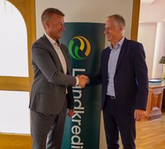 Ole Laurits Lønnum i Landkreditt (til venstre) og Klaus Andersen i Tietoevry Banking