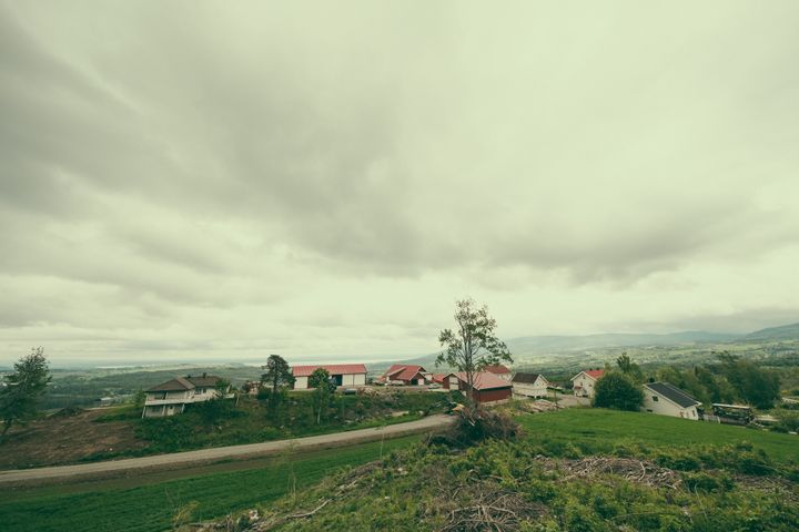 RUSTER SEG MOT UVÆR: Et flertall blant bøndene har nå tatt tak i utfordringen knyttet til forebygging av værskader som følge av klimaendringene, viser en ny undersøkelse.