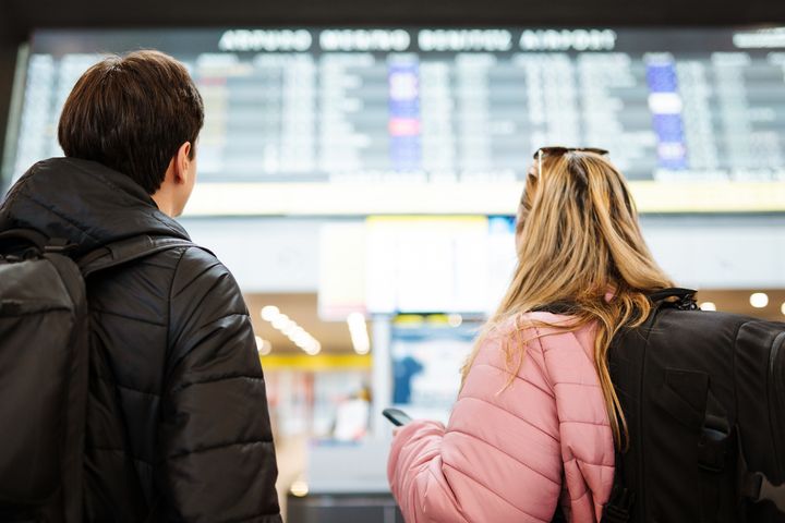 KAN GI TRØBBEL: Nordmenn som skal reise bort for å feire jul bør minimere den økonomiske risikoen knyttet til uhell, skade, sykdom og bagasjetyveri, råder forsikringseksperter