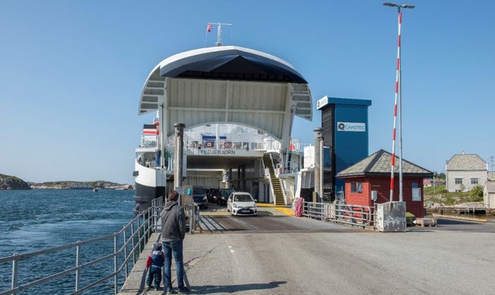 Bilde av Fedjebjørn,som er en elektrisk drevet ferge på sambandet Fedje-Sævrøy i Vestland.