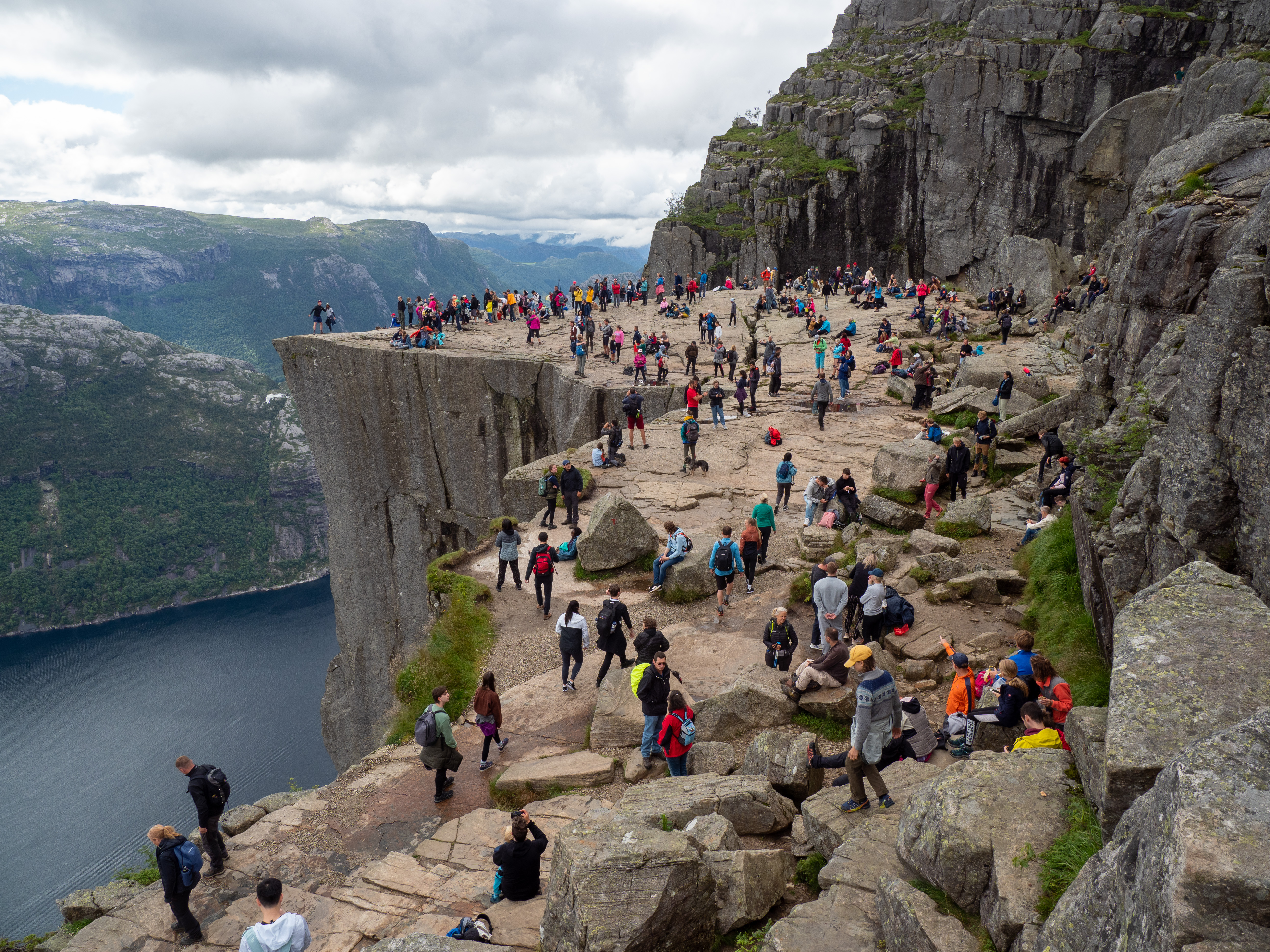 Hvor mange er det plass til i naturen vår?