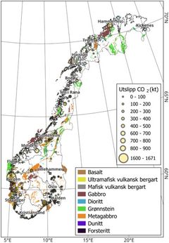 Dette kartet viser utvalgte CO₂-utslippspunkter og mulige bergformasjoner som forskere nå undersøker om kan egne seg for å lagre og binde CO₂ permanent til undergrunnen.