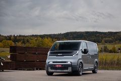 En prototype av Kia sin nye varebil PV5 er allerede på plass i Norge. Bilen vises nå frem til pressen og legger deretter ut på en rundreise i Norge for å besøke Kia sine mer enn 30 varebilforhandlere.