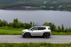På Norgestur under NAF sin rekkeviddetest. Bilen fulgte den offisielle testen bak i følget og gikk lenger enn oppgitt WLTP.
