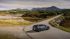 EV4 GT. Lavere sittestilling gir høyere moro- faktor i EV4 GT Hatch back.