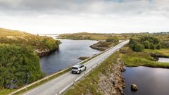 Ikke alle broene i området er like spektakulære som den velkjente Storseisundbrua, men de utenlandske journalistene som gjestet Norge forrige uke var enige om at all naturen i området var vakker.