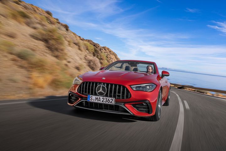 Mercedes-AMG CLE 53 4MATIC+ Cabriolet er ventet til Norge våren 2025.