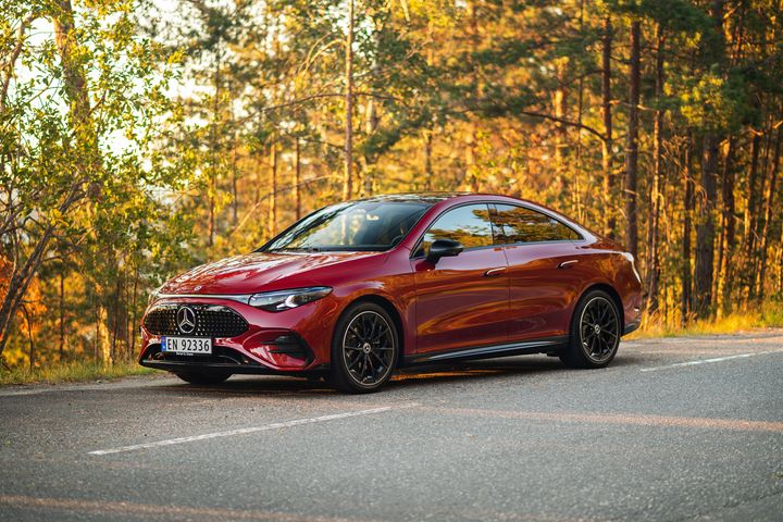 Mercedes-Benz CLA er kåret til årets elbil av Finansavisen.