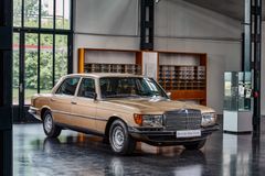 Mercedes-Benz 450 SEL 6.9 fra 1980.