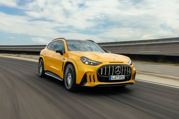 Mercedes-AMG GT SUV får en rekkevidde på opptil 700 kilometer, og leverer opptil 1 169 hestekrefter. Det gir en akselerasjon fra 0–100 km/t på 2,5 sekunder med 1-foot rollout.