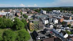 Prosjektet legger til rette for et rolig og moderne boligmiljø midt i byen, med gode bokvaliteter, store balkonger og grønne omgivelser.