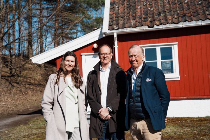 Peab kjøper Huseby-tomten: Jannicke Mansika-Aanstad i Peab Eiendomsutvikling, Eirik Thrygg i Höegh Eiendom og Lars Windfeldt i Arcanum Eiendom.
