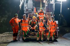 Asfaltlag fra Peab på E10 Hålogalandsveien.