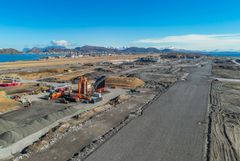 Et asfaltverk er flyttet fra Skotselv i Buskerud og etablert på anleggsområdet i Bodø.