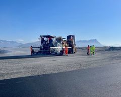 Totalt skal det legges rundt 200 000 asfalt ved Nye Bodø lufthavn.