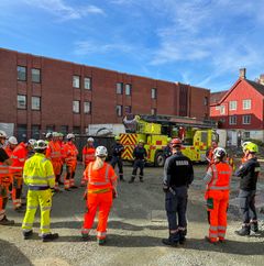 Samhandling med nødetater i Kongens gate, Trondheim.