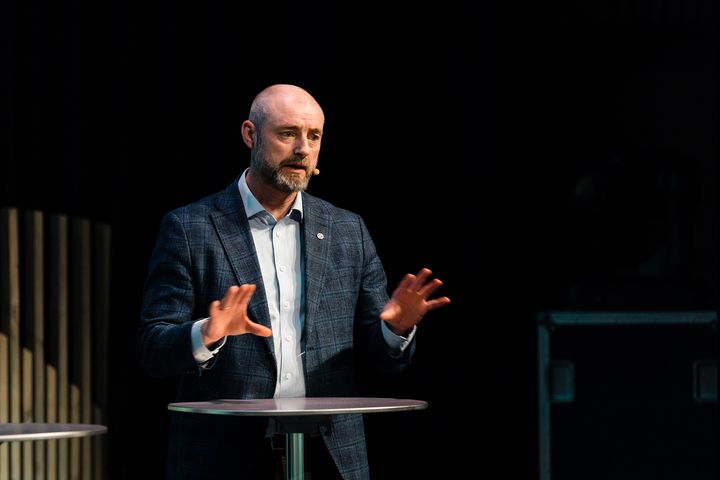 Sjømatbedriftenes administrerende direktør, Robert H. Eriksson, krever ny behandling av genteknologiloven