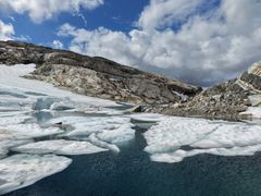 Folgefonna smeltar: Breane i landet smeltar i rekordtempo. Det påverkar friluftslivet på Vestlandet.