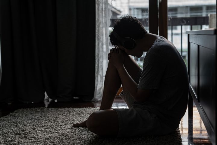 Forskning viser at det er en gjensidig sammenheng mellom gjeld og psykiske helseplager.