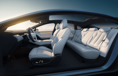 Med 3000 mm akselavstand kan XPENG P7+ by på et av de romsligste plassforholdene i klassen.