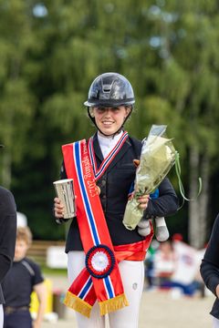 Mira tok sitt første NM-gull i 2015 i children-klassen, i 2020 tok hun juniorgullet - og i år ble det gull i neste alderskategori. (Foto: Helene Gjerde Aamdal)
