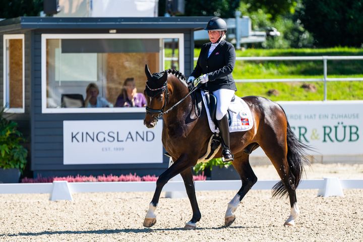 Lørdag sikret Ann Cathrin Lübbe seg sin andre bronsemedalje under EM i paradressur i tyske Riesenbeck sammen med hesten La Costa Majlund. (Foto: Lukasz Kowalski)