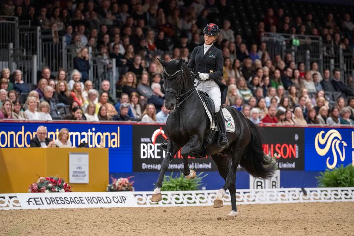 Dressurrytteren Isabel Freese sørget for tidenes beste norske resultat i World Cup-sammenheng på dressurbanen med andreplassen i FEI Dressage World Cup ™ freestyle under London International Horse Show torsdag kveld.