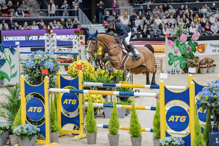 – Dette har jeg forberedt meg til hele livet mitt, sier Oda Charlotte Lyngvær som i dag debuterte i World Cup sprangridning med en fjerdeplass som resultat.