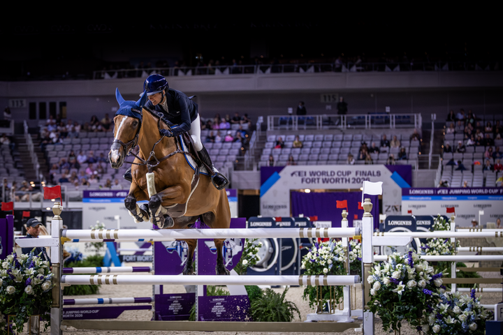 Oda Charlotte Lyngvær og Carabella vd Neyen Z leverte en sensasjonell dobbelt feilfri runde og tok 4.-plass i den andre finaleklassen under World Cup-finalen i Fort Worth.