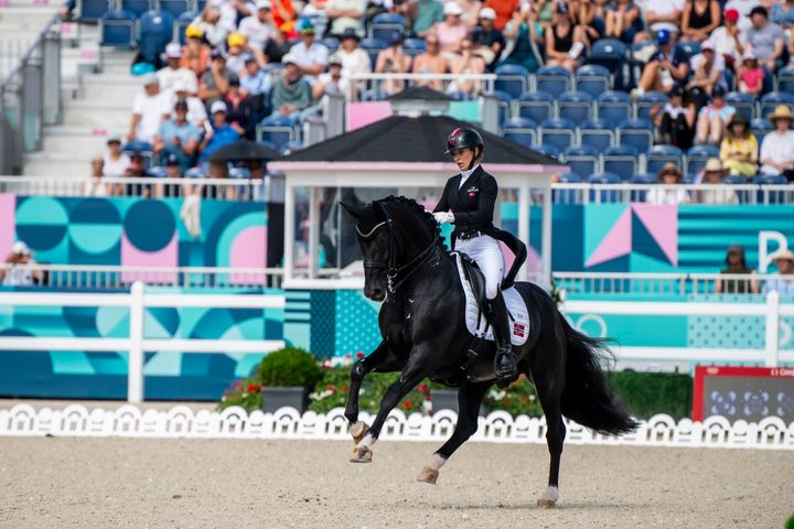 Isabel Freese og Total Hope OLD representerer Norge under verdensmesterskapet i dressur i Aachen. Onsdag rir ekvipasjen Grand Prix, der en plass blant de 30 beste gir billett til fredagens Grand Prix Special.