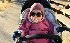 Hver gang du tar på solkrem på barna, bør du også ta på solbriller