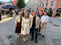 Bak fv. Kristine Wangen, Hans Olav Sørlie, Thomas Julusmoen, Baard Aas Molt, Karl Christian Martinsen og foran Stine Ramstad Westby og Jimmy Bengtsson