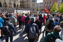 Motvind Norge arrangerte demonstrasjon foran Stortinget 6.mai 2025