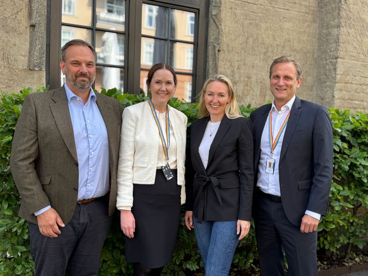F.v. Thomas Sletten (Investeringsdirektør Møller Eiendom), Tine Camilla Stavik (prosjektleder nytt hovedkontor Møller Mobility Group), Stine Landgraff (utleiesjef Møller Eiendom) og Petter Hellman (konsernsjef Møller Mobility Group)