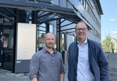 Isak Oksvold og Erik Borgen ser at bruk av kunstig intelligens gir bedre kontroll og oversikt over inneklimaet i bygget.