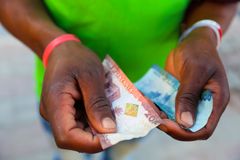 Norsk bistand var på 58,9 milliarder kroner i 2025, 3,2 milliarder mer enn i 2024.