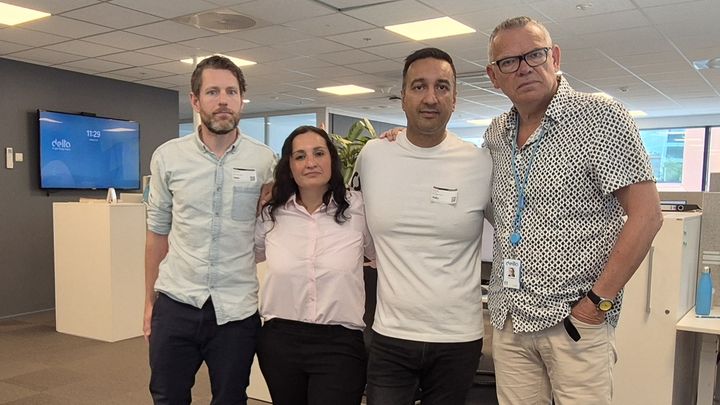 BRUDD I HOVEDOPPGJØRET FOR DELTAS MEDLEMER I VY. Fra venstre Morten Flatan, hovedtillitsvalgt i Vy Tog Skien, Karinne Miranda Kolstad, plasstillitsvalgt i Vy Tog Oslo og nestleder i Delta Jernbane, Eddnan Ali, hovedtillitsvalgt i Vy Gruppen og Trond Ellefsen, forbundsleder i Delta.