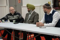 Fra venstre: Per Sandgren (Svenska kyrkan/Norges Kristne Råd), Gurmail Singh Bains (Sikh-samfunnet i Norge), Joav Melchior (Det mosaiske Trossamfund)