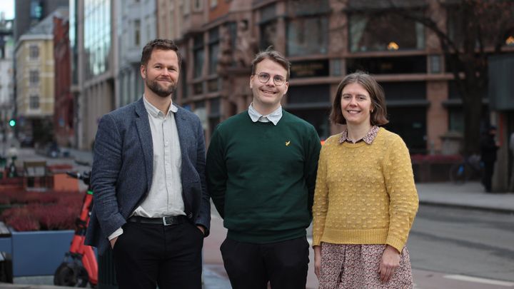 Ole Martin Stormoen (f.v.), Thor Olav Iversen og Kristin Fjæstad har tatt over som redaktører for IP.