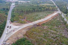 Dronefoto fra arbeidene med å etablere midlertidig vei. Foto: Statens vegvesen.