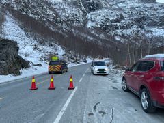 Arbeidet med å etablera DAB og naudnett i Måbødalen har alt starta. Foto: Knut D Y Åkre, Statens vegvesen