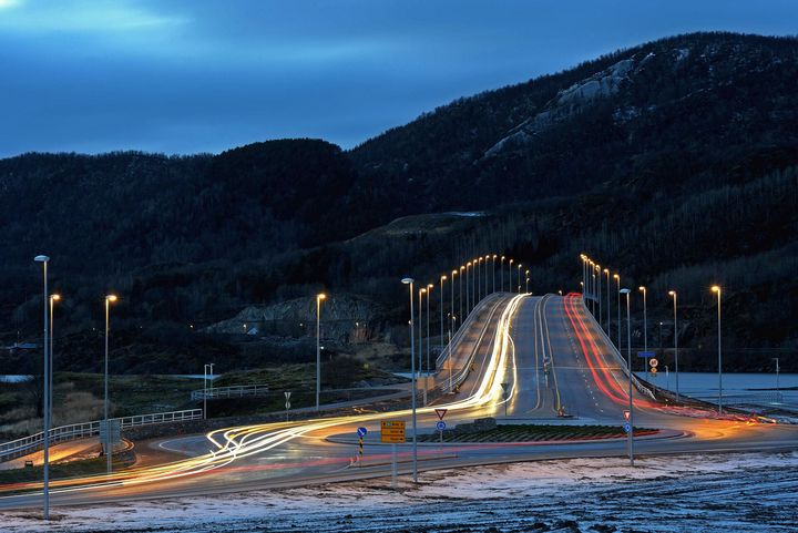 Bilde av Tverlandsbrua på riksvei 80.